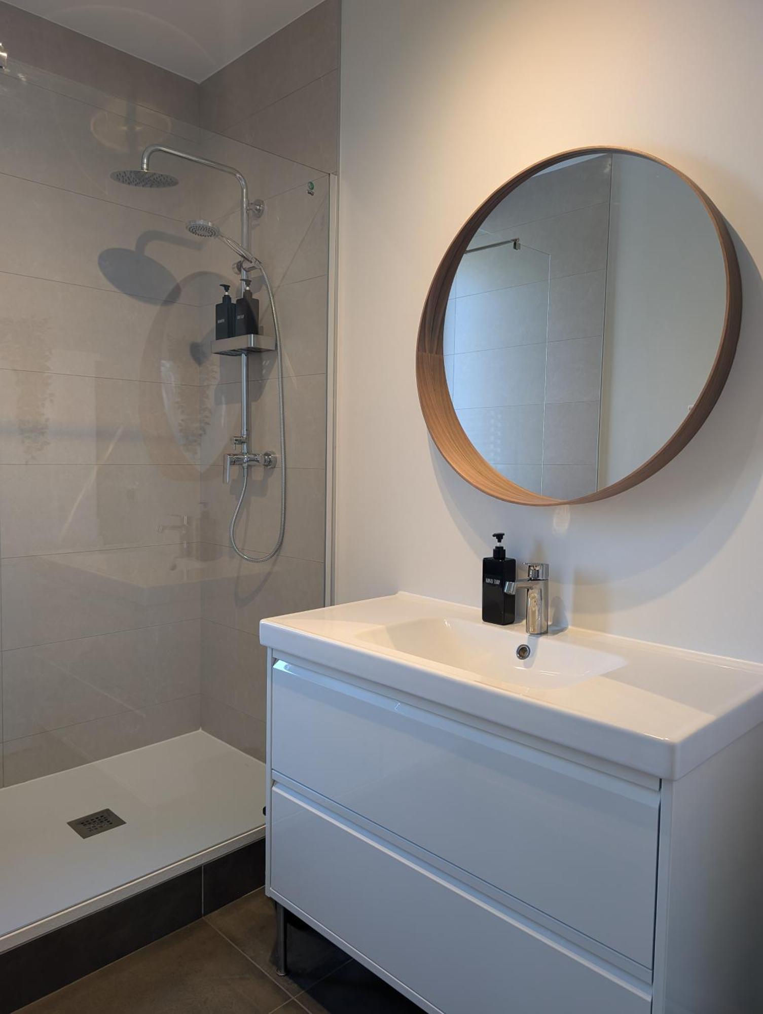 Appart 65M2 Avec 2 Chambres Dans Ferme Renovee - Parking Gratuit - Grande Vue Montagnes Montbonnot-Saint-Martin Exterior foto